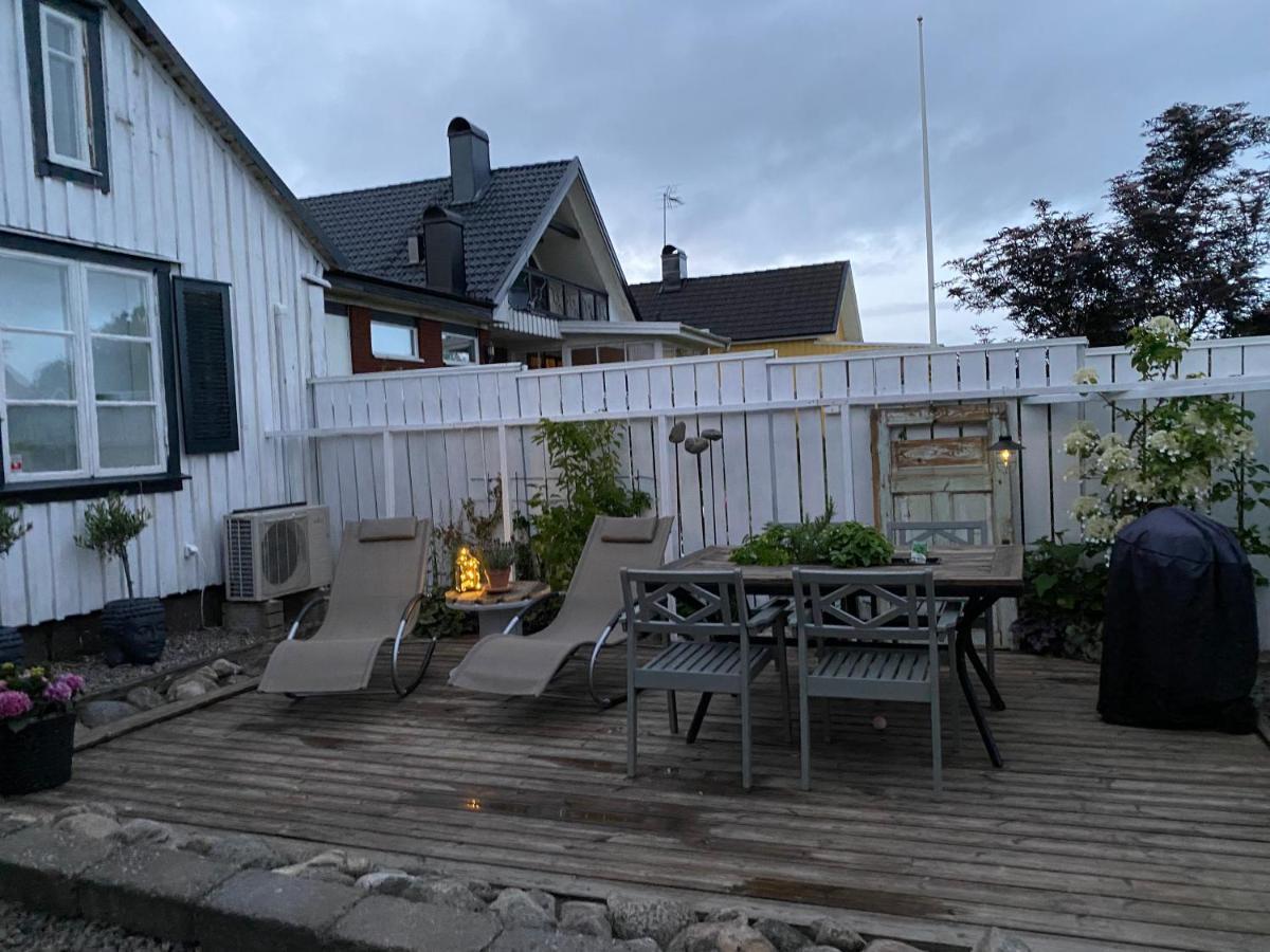 B&B Bland Ormbunkar Och Rosor Falkenberg Extérieur photo